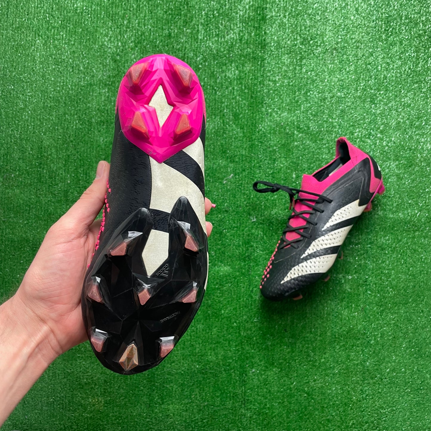 Adidas Predator Accuracy.1 L Black/Pink FG Football Boots (Pre-Loved) - Size UK 7