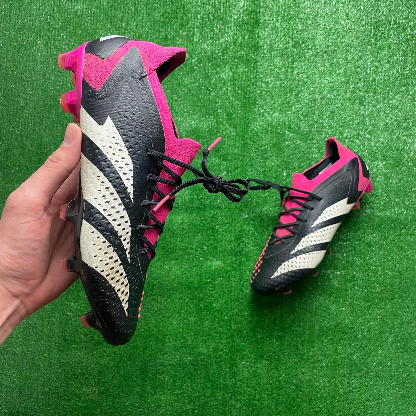Adidas Predator Accuracy.1 L Black/Pink FG Football Boots (Pre-Loved) - Size UK 7