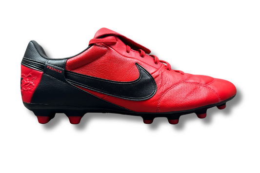 Nike Premier III